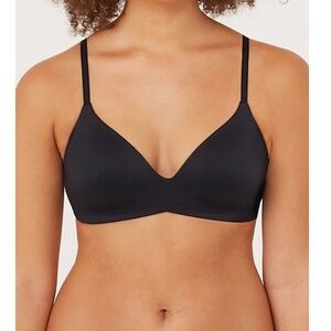 Women’s Luxe Wirefree Padded 34B Bra Black…